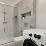 Bright One-bedroom Functional Interiors Remote Working By Renters * Krakau