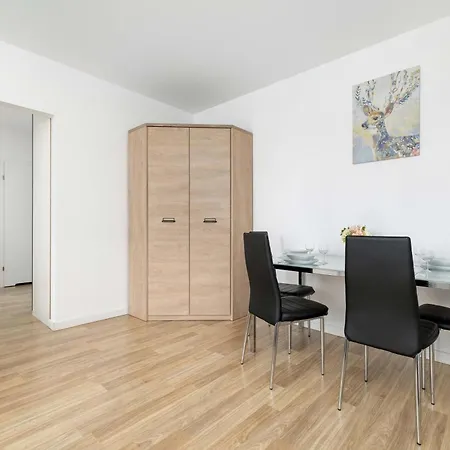 Bright One-bedroom Functional Interiors Remote Working By Renters Apartament *