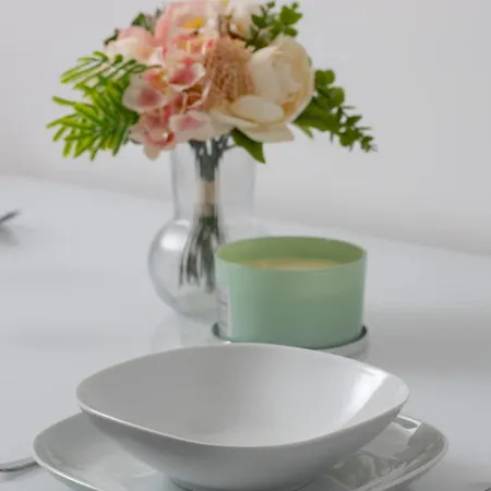 דירה Bright One-bedroom Functional Interiors Remote Working By Renters