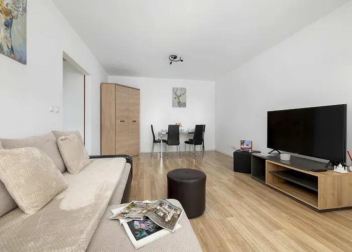 Bright One-bedroom Functional Interiors Remote Working By Renters *