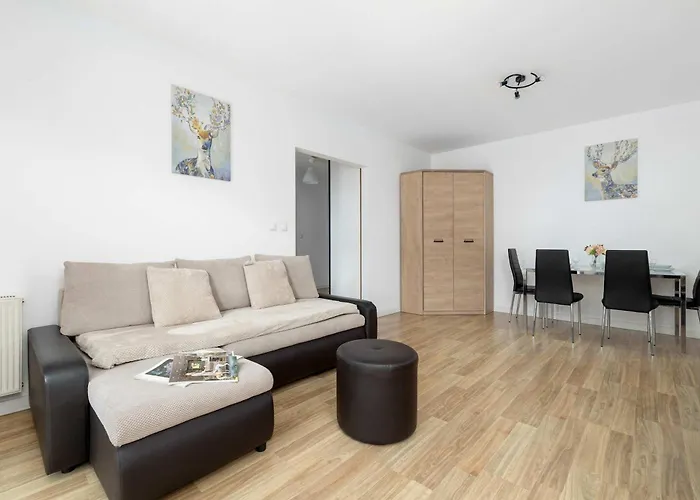 דירה Bright One-bedroom Functional Interiors Remote Working By Renters