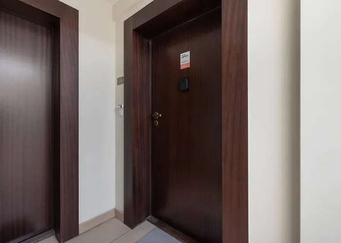 Bright One-bedroom Functional Interiors Remote Working By Renters * קרקוב